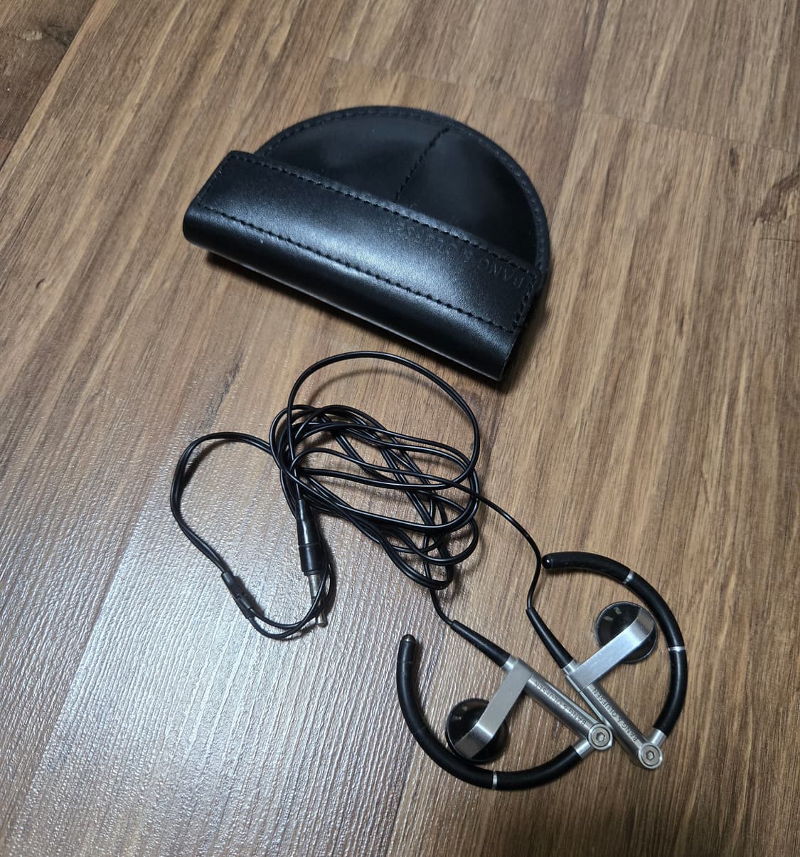 뱅앤올룹슨 B&O A8 유선 이어폰 상품이미지2