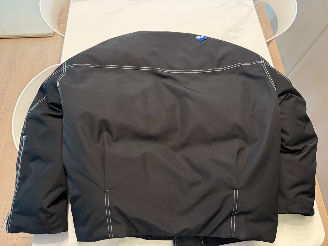 자라 X 아더에러 구스 봄버 패딩 상품이미지9