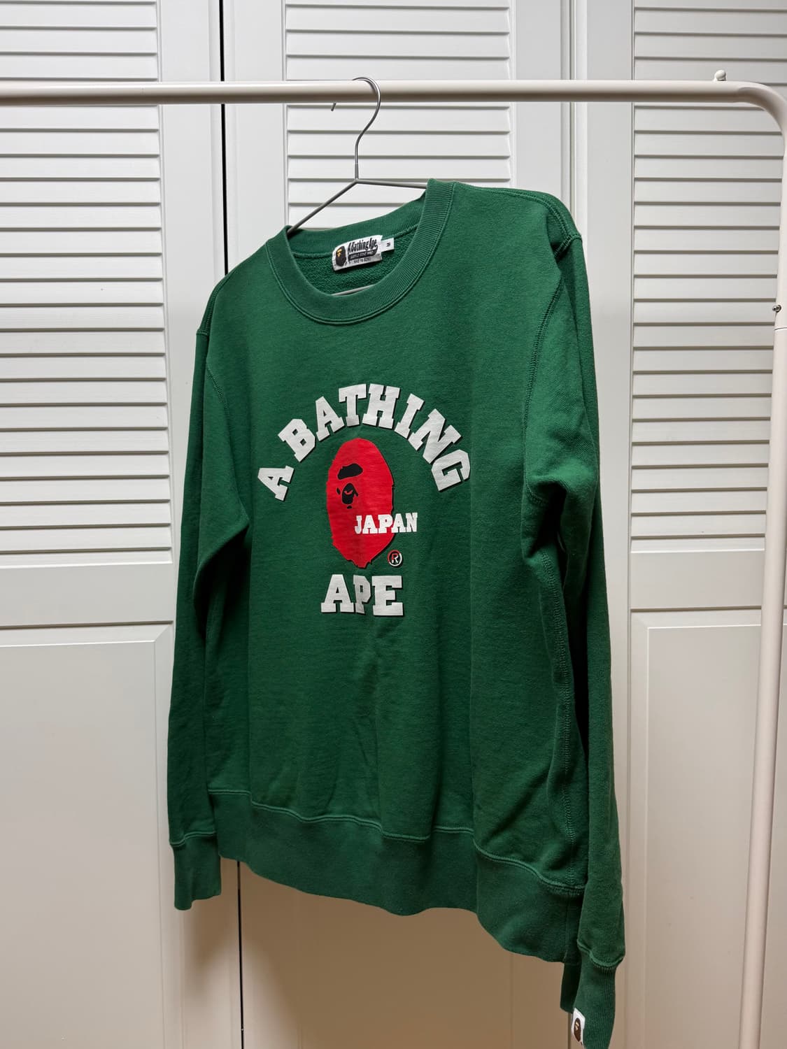 BAPE 베이프 맨투맨 상품이미지1