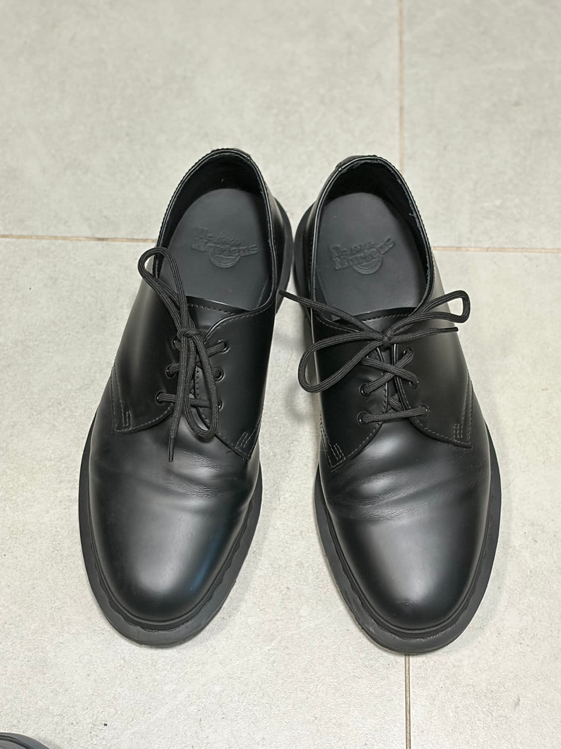 닥터마틴 1461 모노 블랙 3홀 (280mm / UK9) 상품이미지4