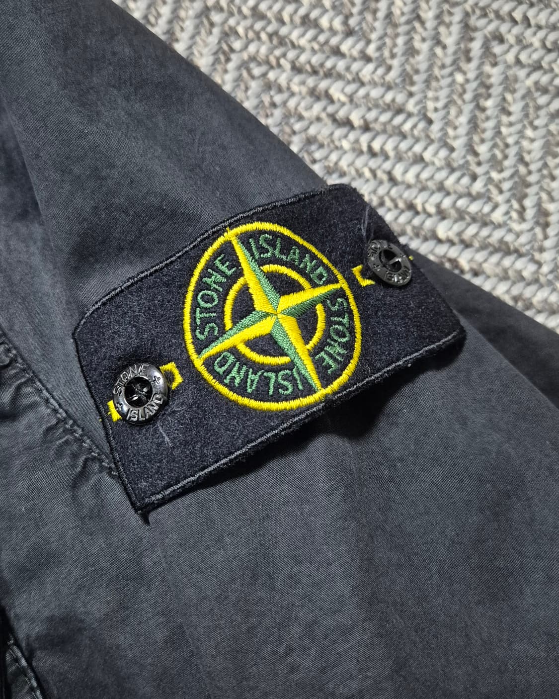 스톤아일랜드 21FW 올드이펙트 오버셔츠 블랙 L 상품이미지6