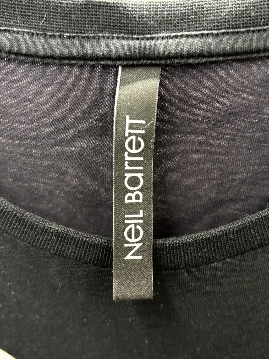 닐바렛 블랙/화이트 반팔 티셔츠 M 상품이미지4