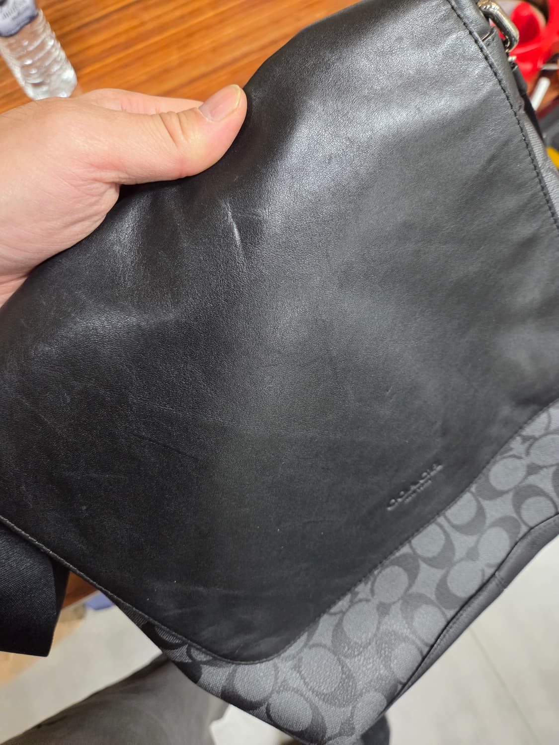 코치 찰스 메신저 크로스백 상품이미지8