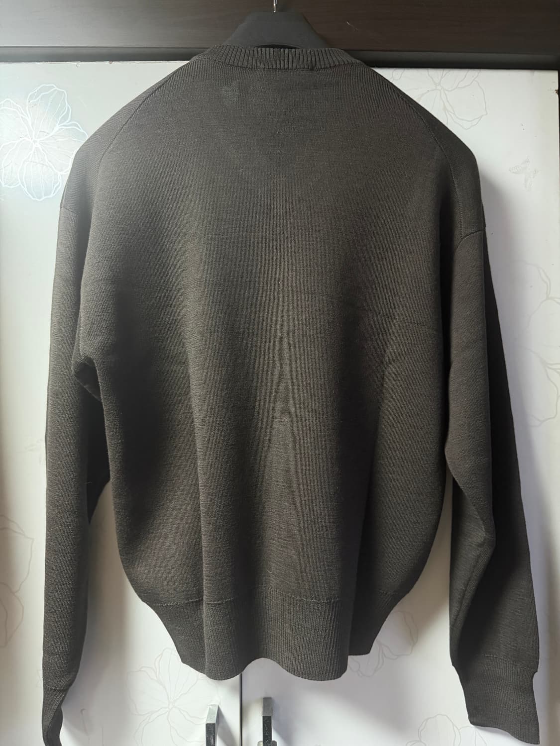 르메르 크롭 브이넥 니트 상품이미지8