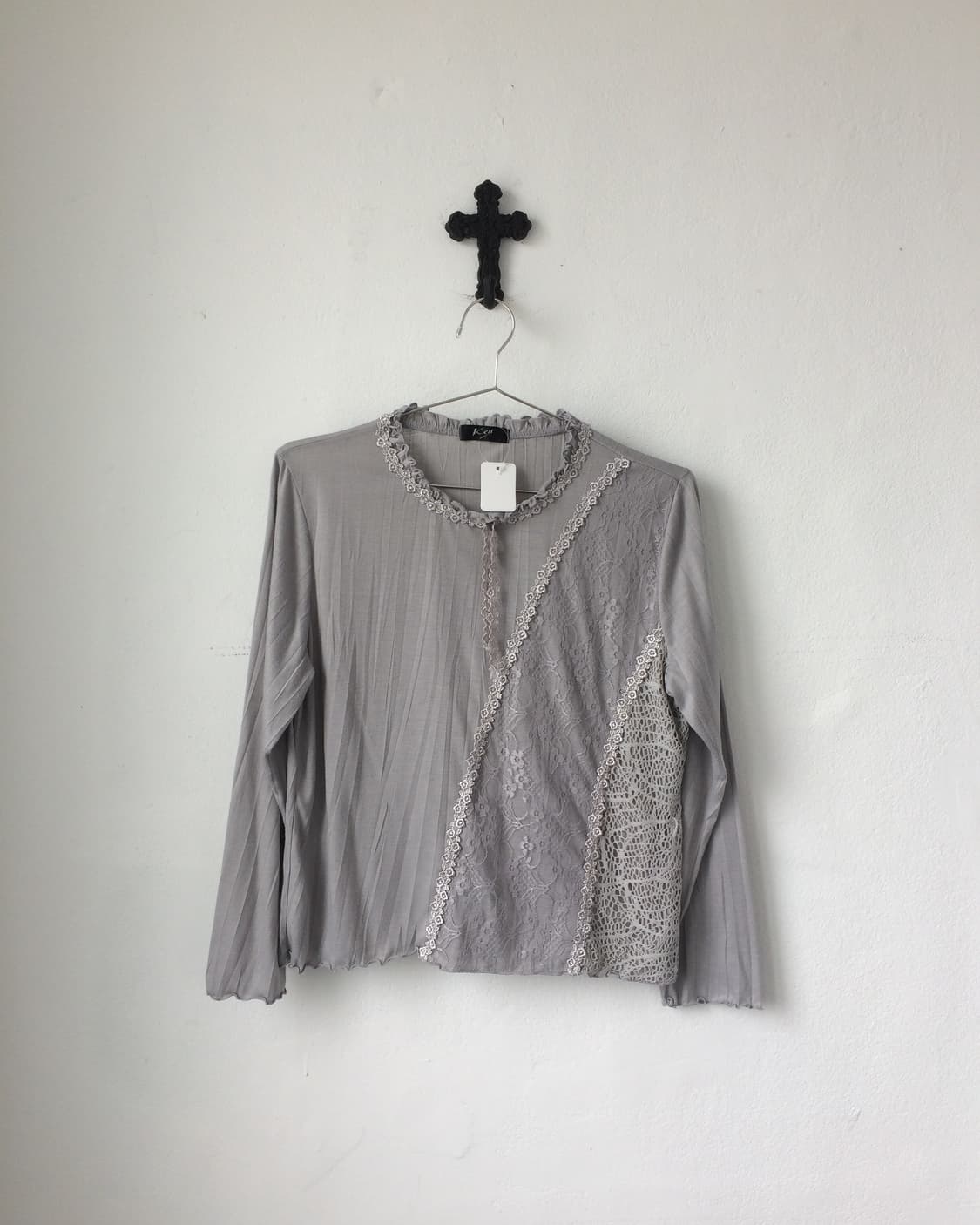 Lace layer trimming high neck sleeve 상품이미지2