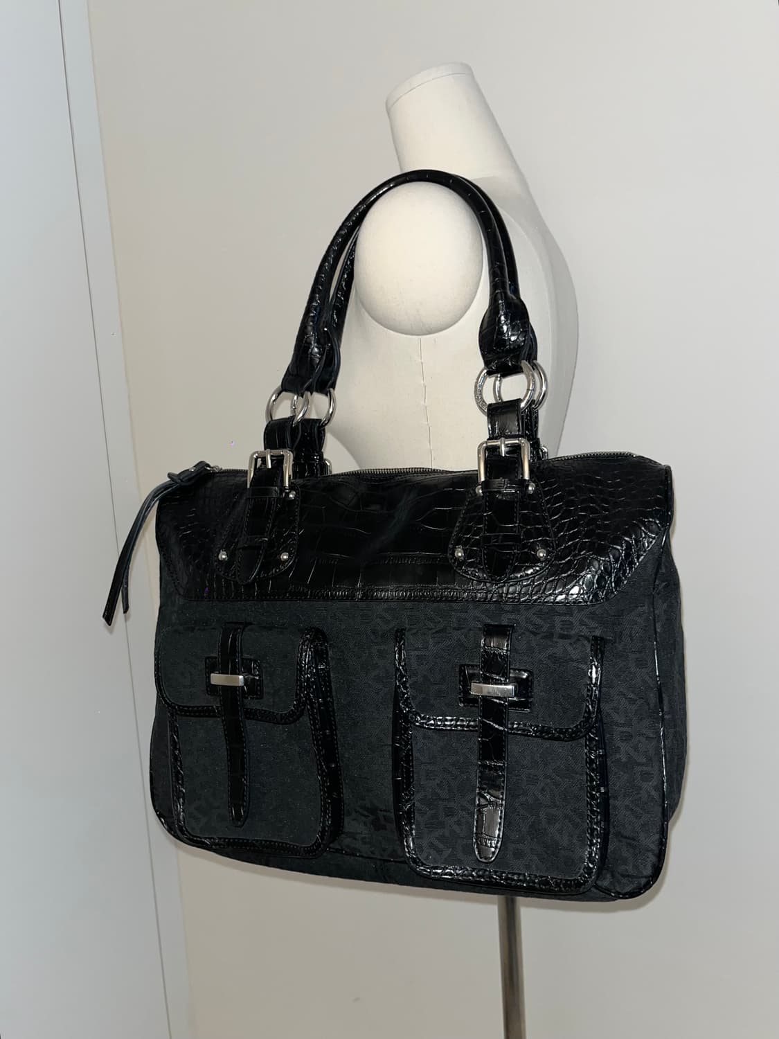 📦DKNY All Black shoulder bag 상품이미지2