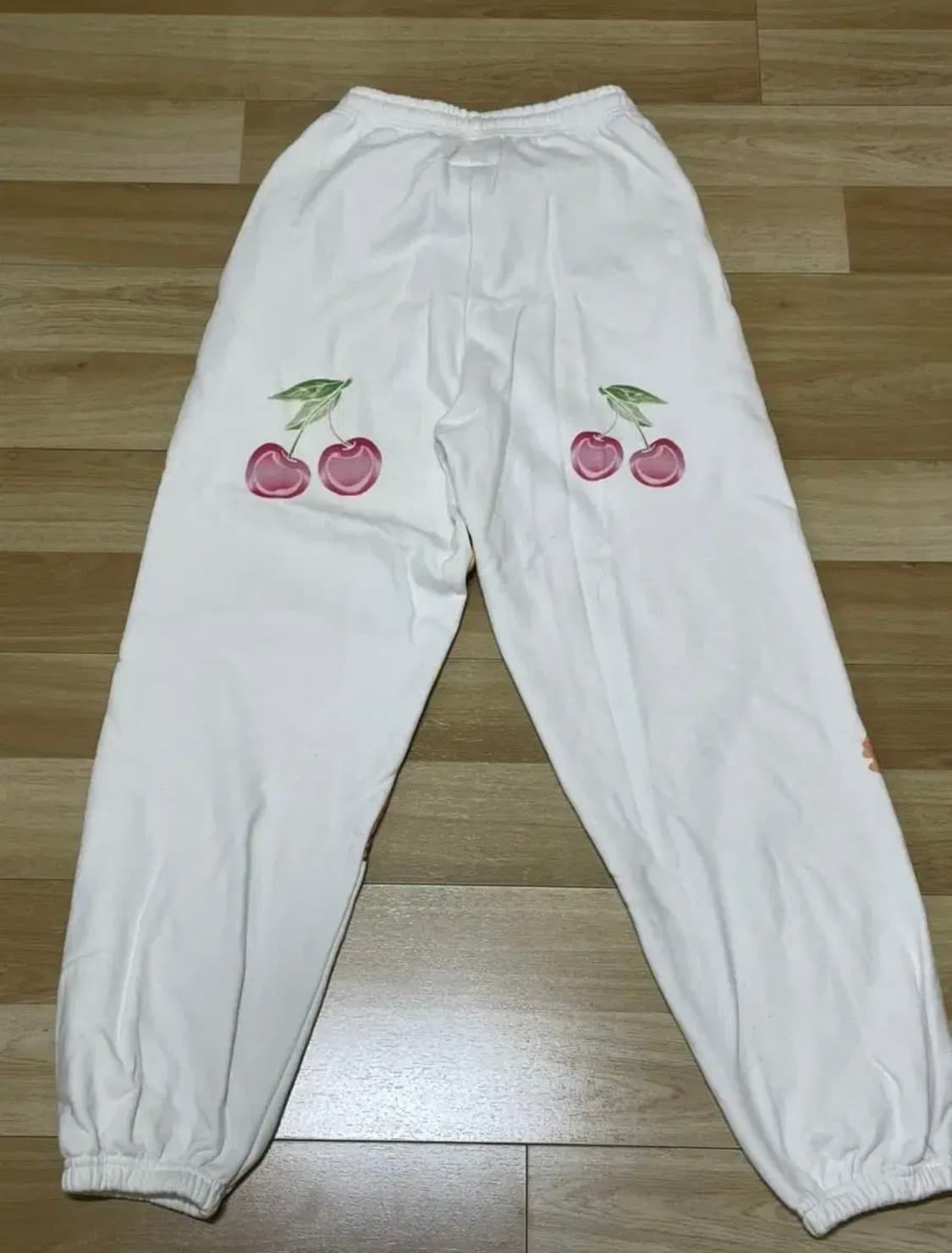 Tuewid 투위드 뉴진스 하니 바지 상품이미지3