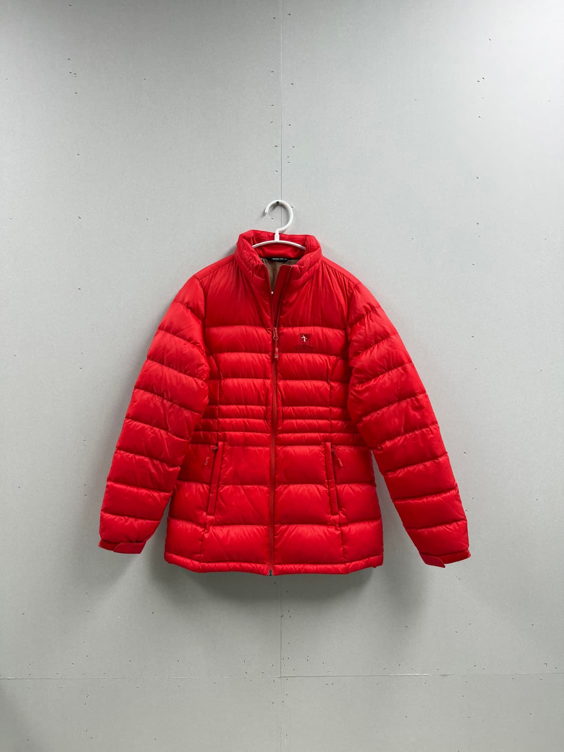 여성 90 / 블랙야크 오리털 중 경량패딩 레드 상품이미지1