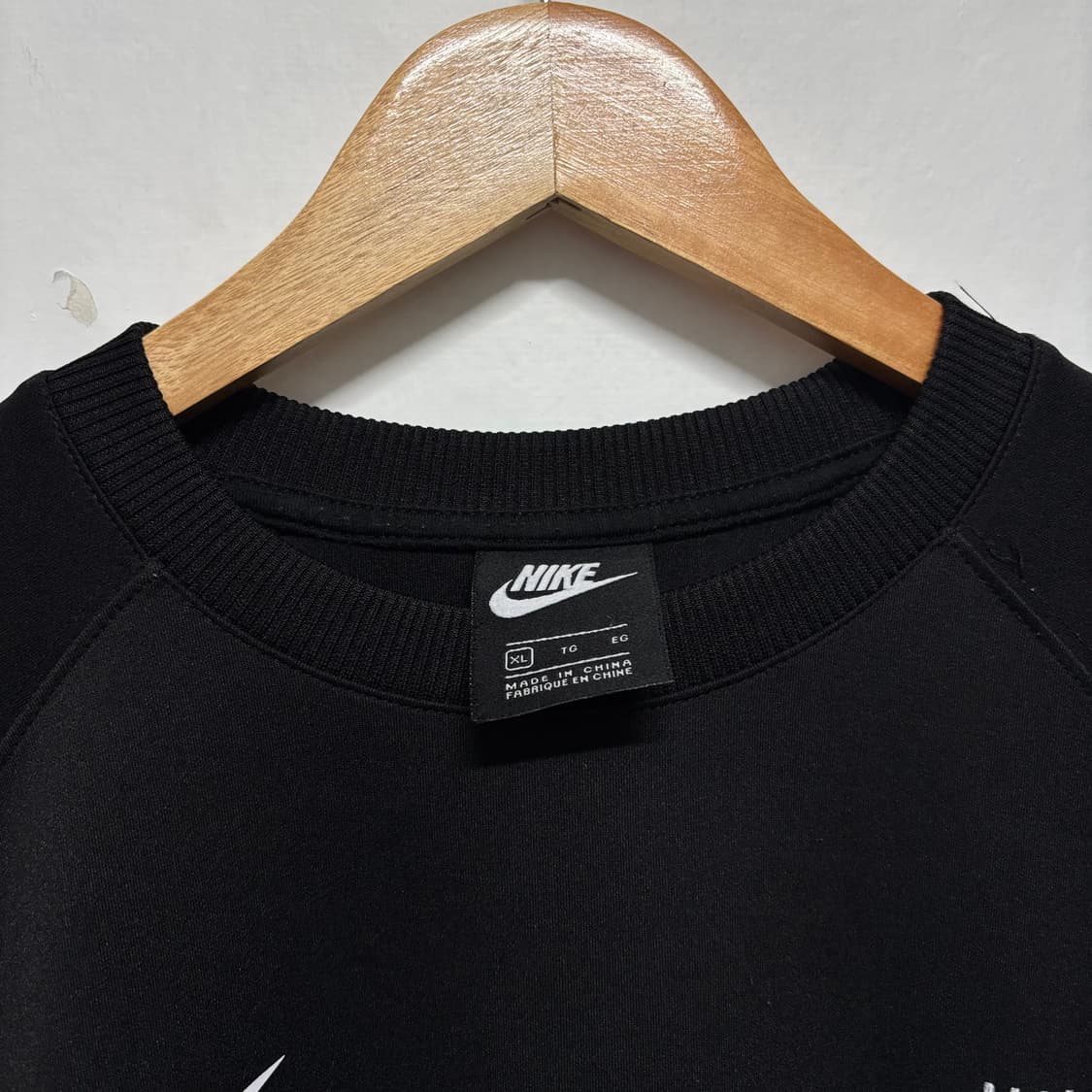 나이키 더블스우시 블랙 맨투맨 상품이미지5