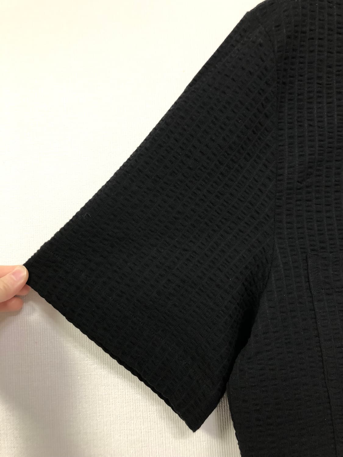 COS 코스 남성 시어서커 반팔 카라 집업 XL _ 블랙 상품이미지4