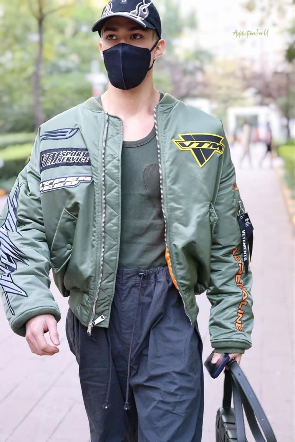 [XS] 베트멍 알파인더스트리 레이싱 봄버 자켓 상품이미지4