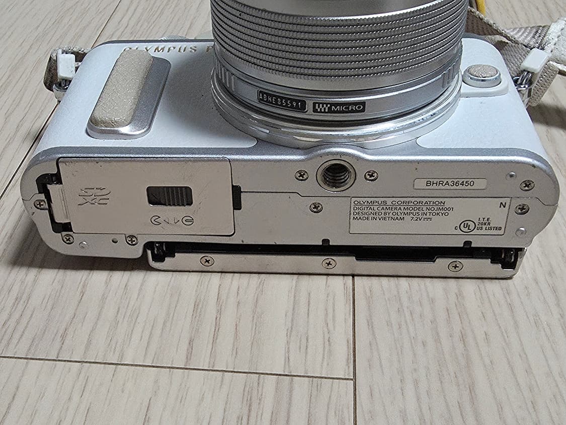 올림푸스 펜 E-PL8 미러리스 디지털카메라 상품이미지5