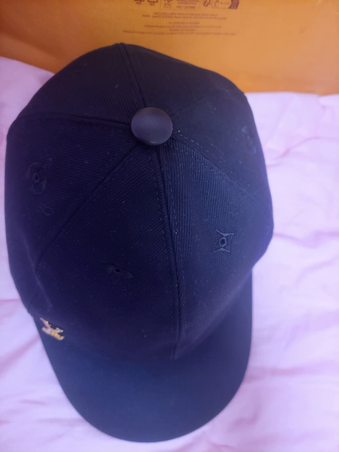 정품)급처새상품!루이비통 LV로고 아이코닉 볼 캡 모자 매장가115만원 상품이미지5