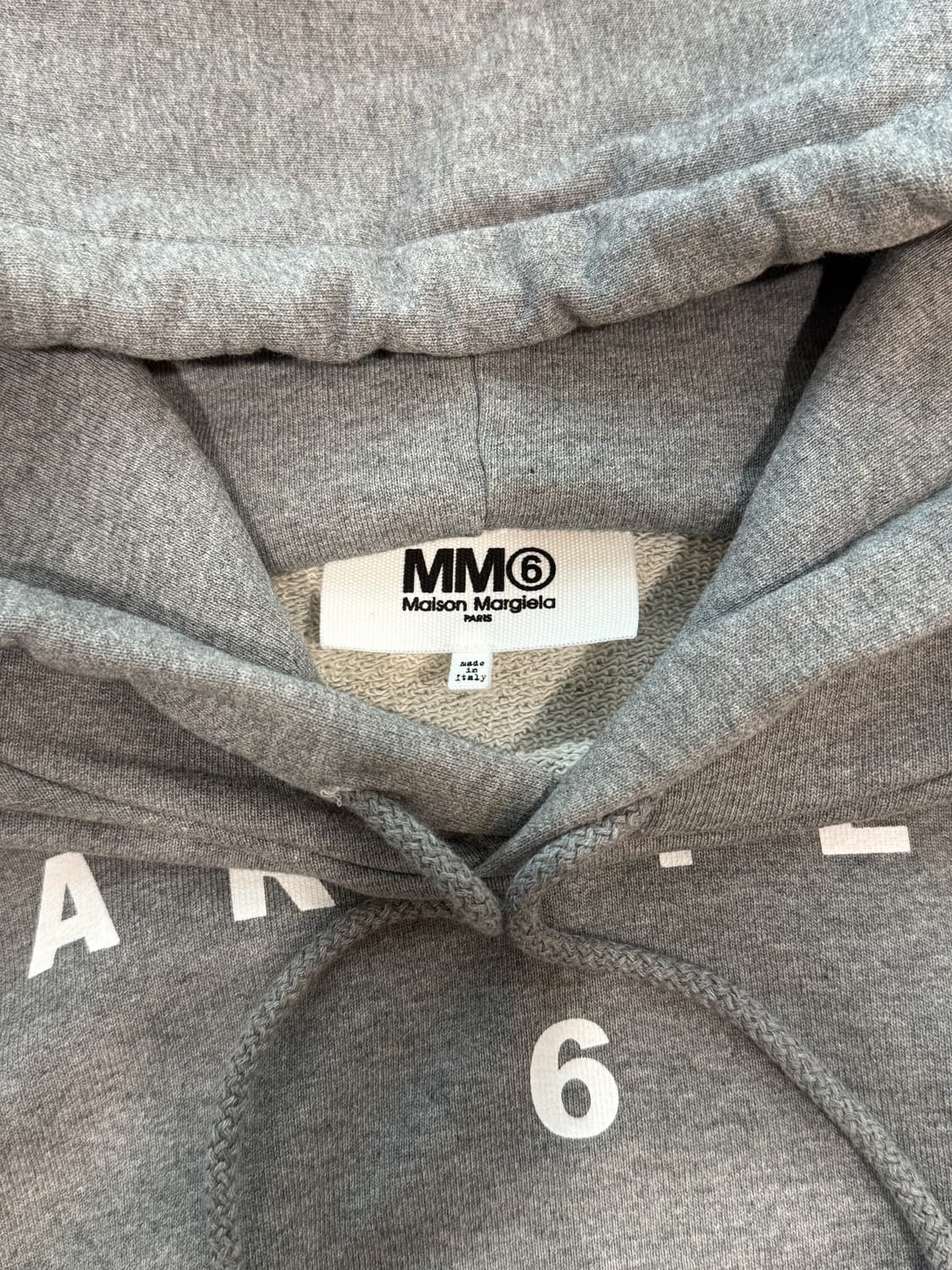 MM6 SSENSE 익스클루시브 에디션 크롭 로고 프린팅 후드티 XL 상품이미지4