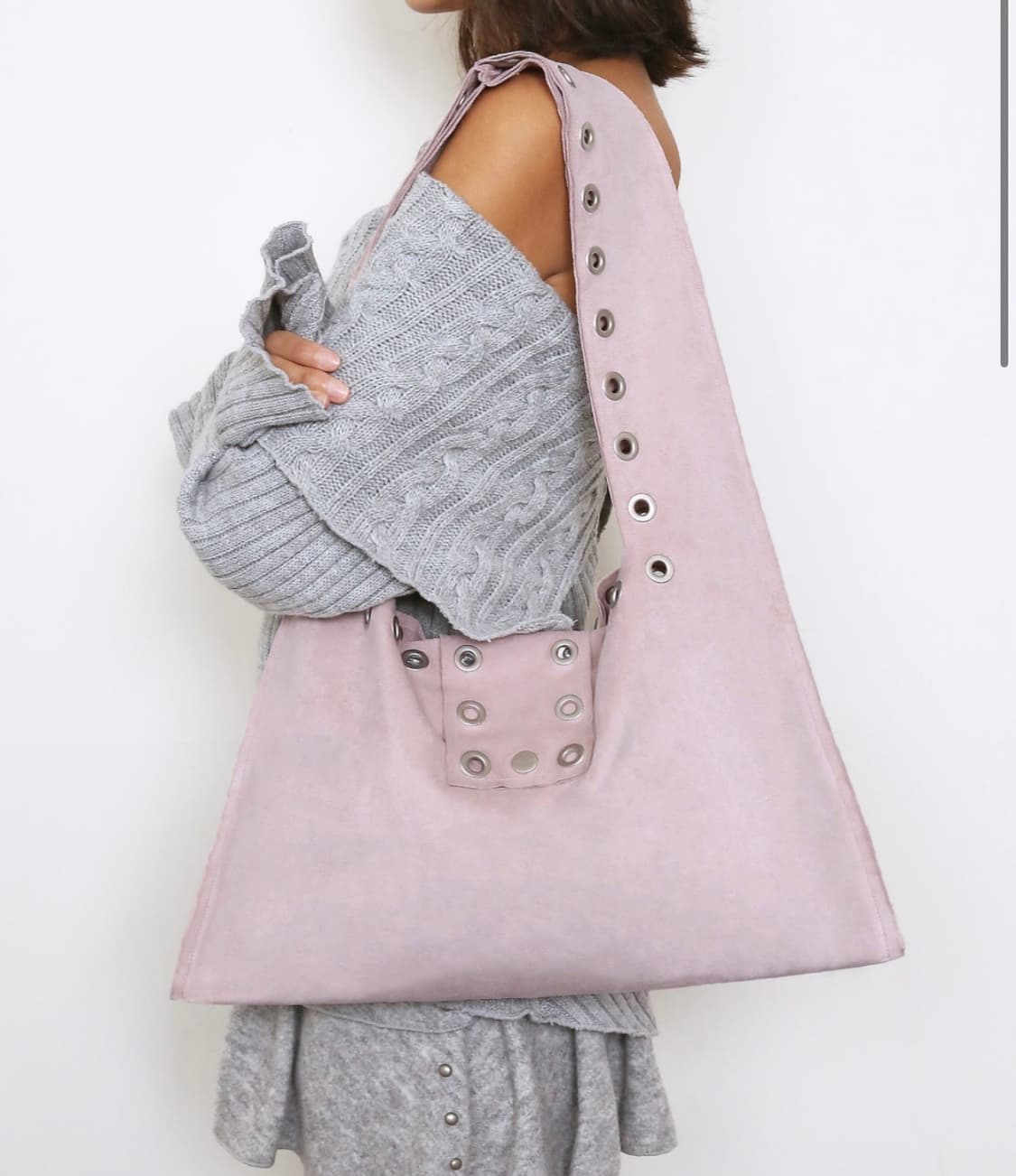 [새상품] 폴리수엠 아일렛 스웨이드 숄더백  상품이미지1