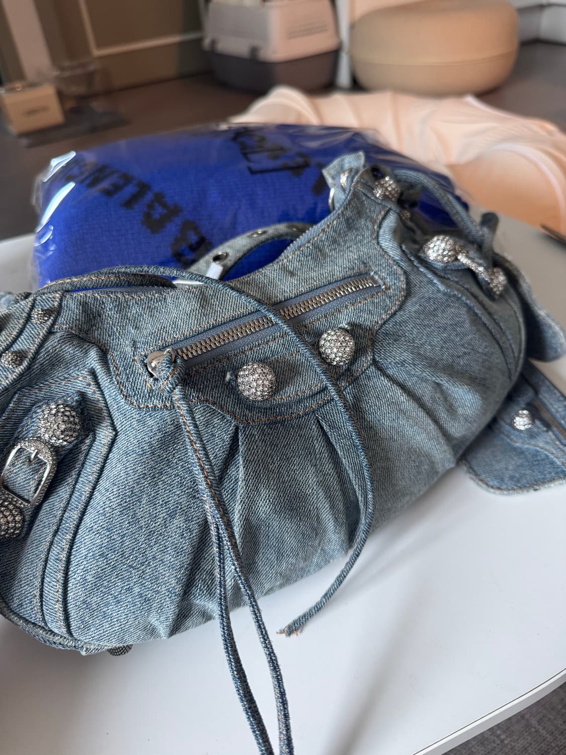 발렌시아가 르카골 데님 라인 스톤 스몰 사이즈 (정품) 상품이미지5