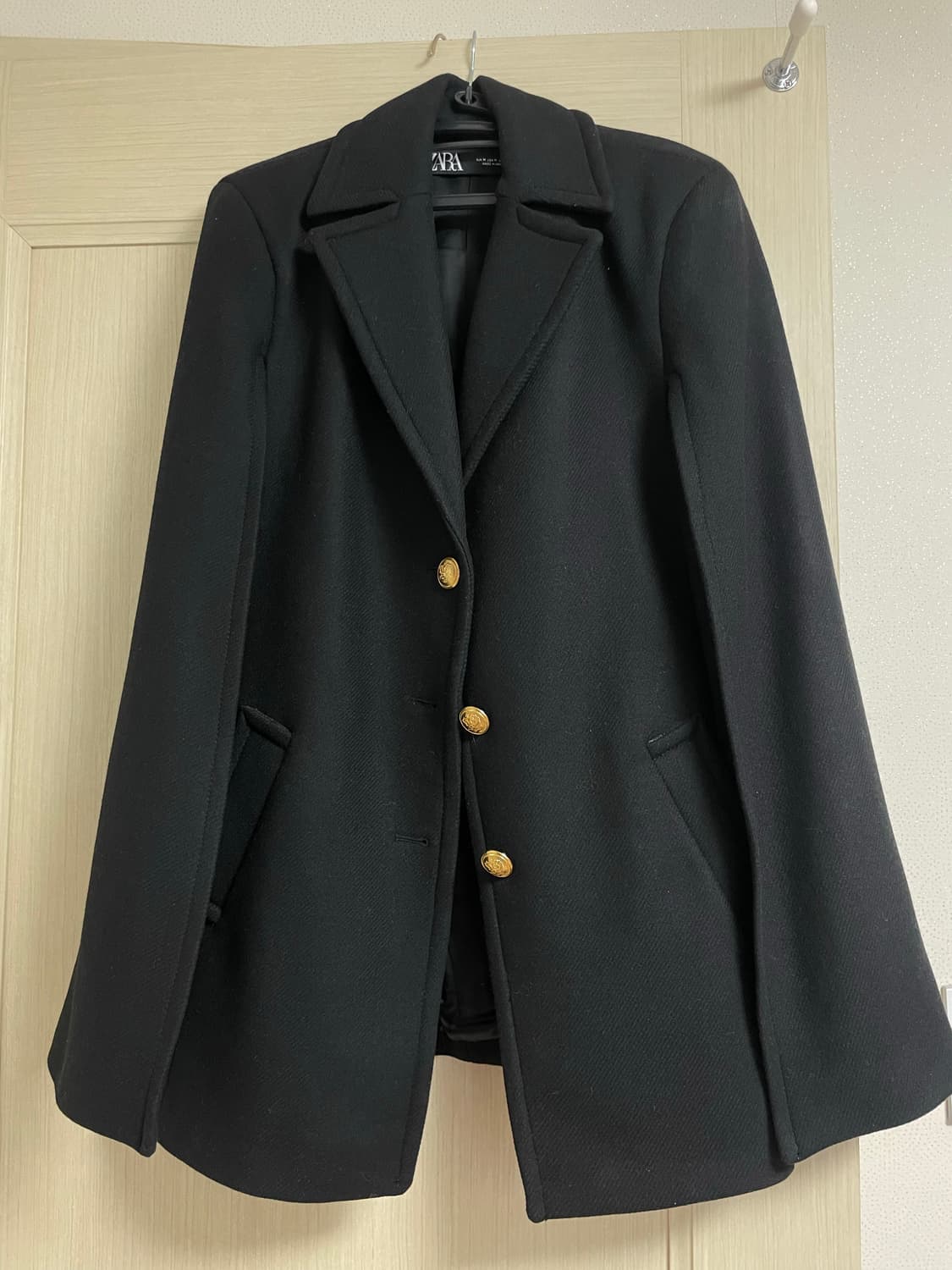 zara 케이프 코트 상품이미지1