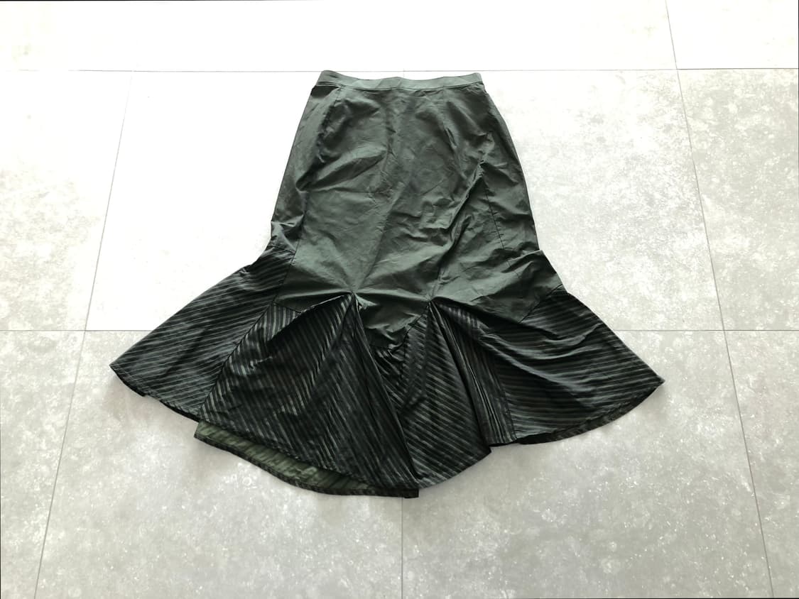 아카이브 무드 셔링 언발란스 스커트 상품이미지2