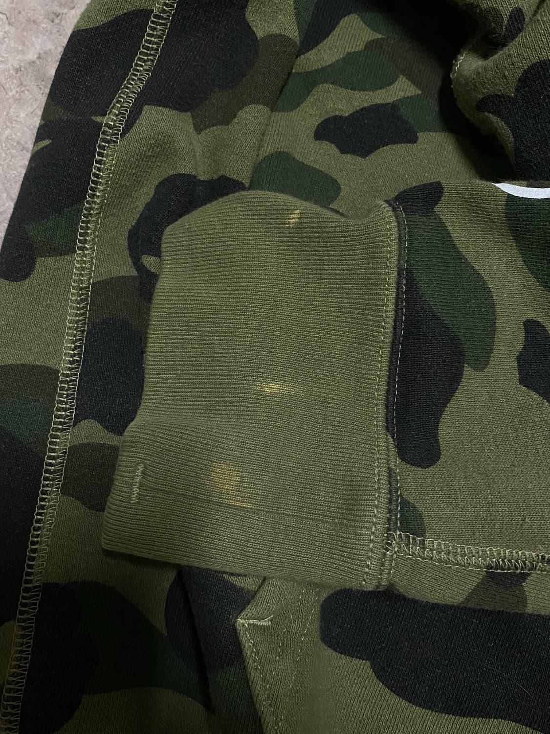 (정품) M 녹계 베이프 퍼스트 카모 샤크 후드집업 아미 그린 상품이미지4