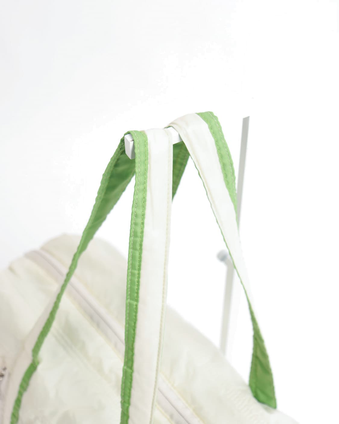 [adidas] 아이보리 × 그린 퀼팅 더플백 상품이미지8