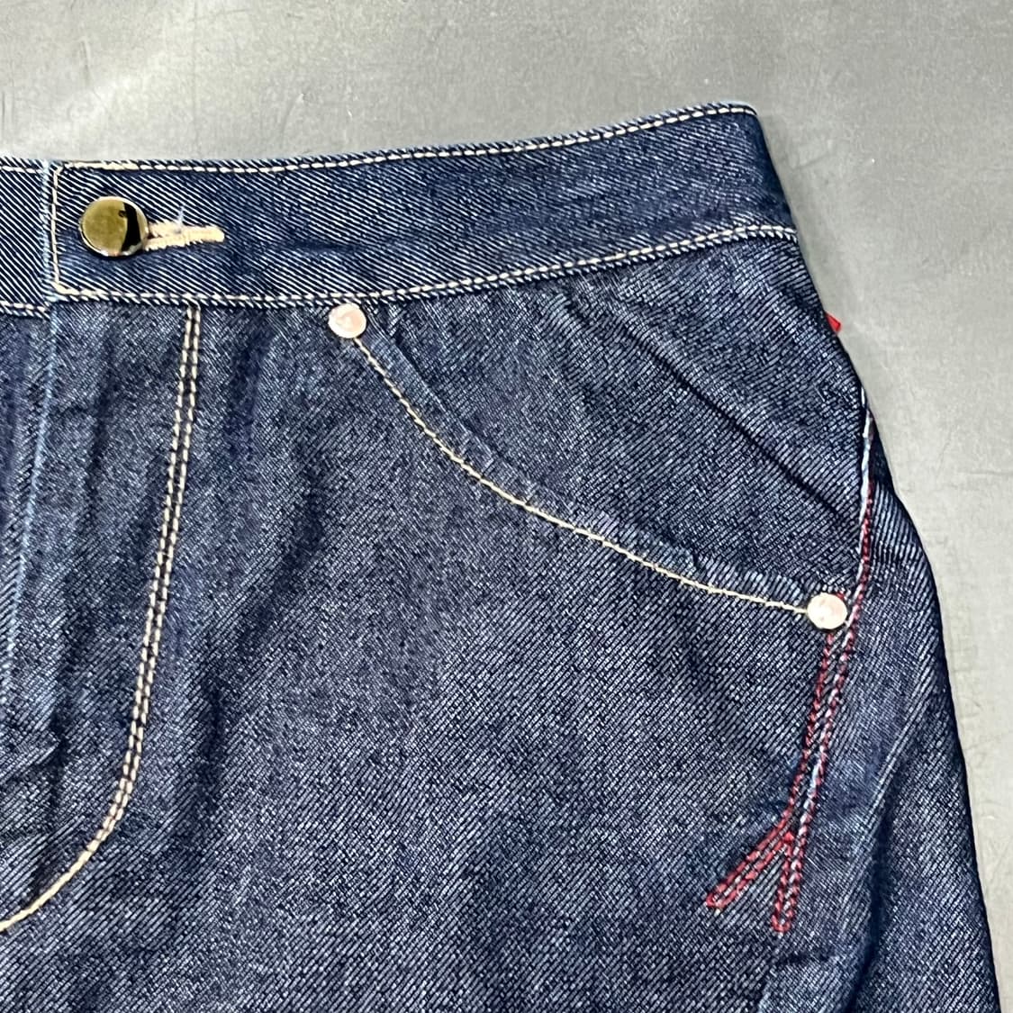  리바이스 엔지니어드진 플리츠 데님 스커트 y14677 상품이미지4