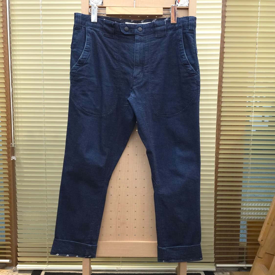 WHITE MOUNTAINEERING 테이퍼드 데님 상품이미지2