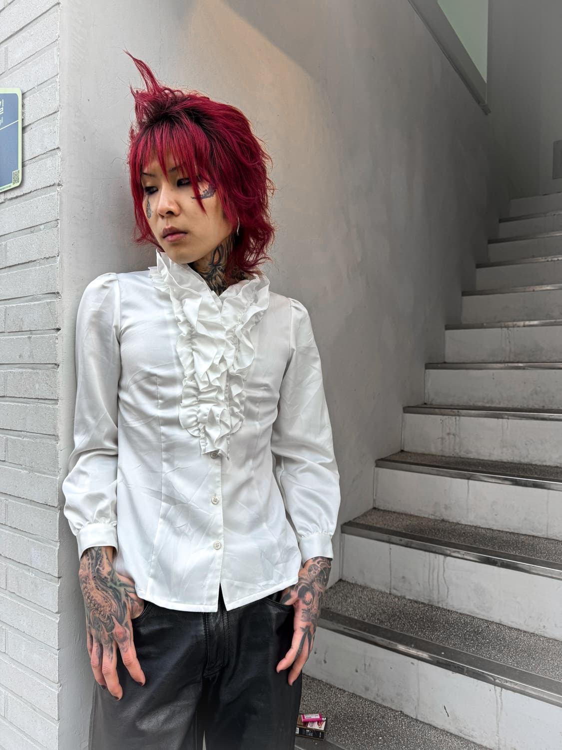 Frill White Blouse 상품이미지1