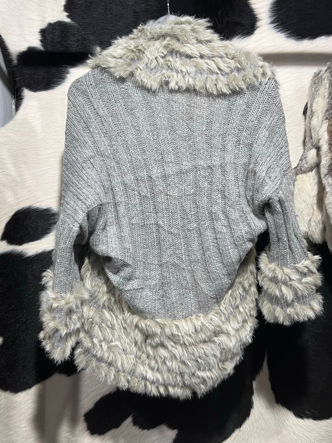 그레이 프릴 퍼 가디건 상품이미지5