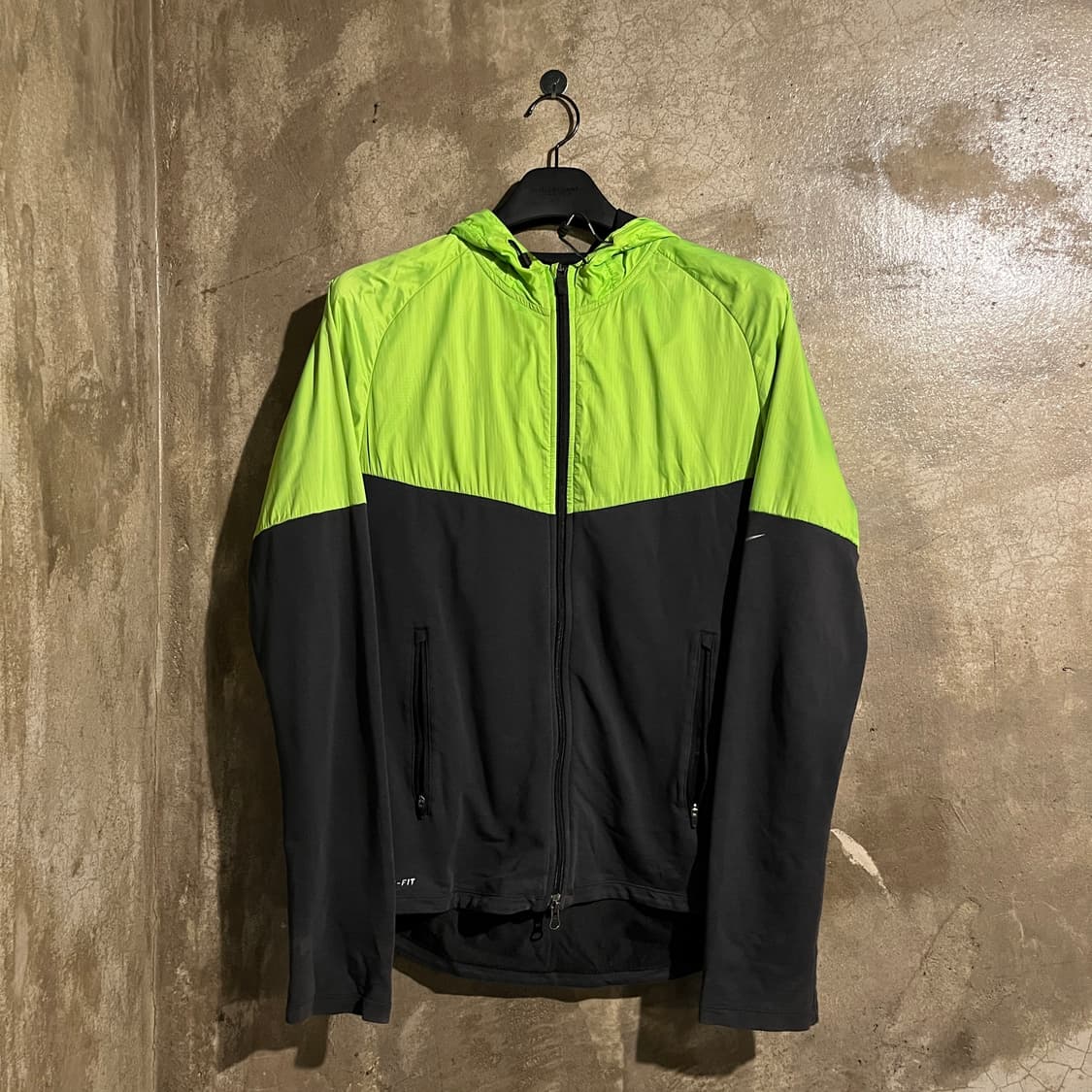 나이키 드라이핏 바람막이 상품이미지1