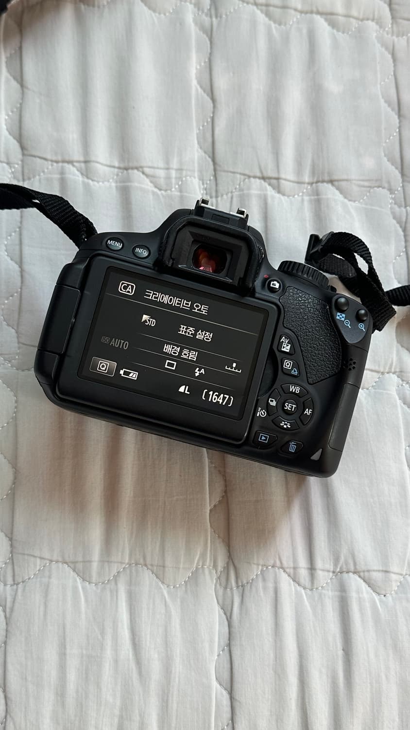 DSLR 캐논 EOS 650D 바디 컷수 2천 미만 상품이미지8