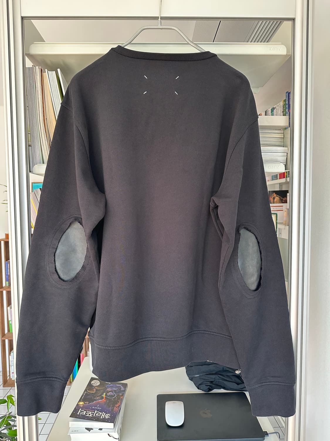 [52]마르지엘라 엘보레더패치 맨투맨 스웨트셔츠 상품이미지2