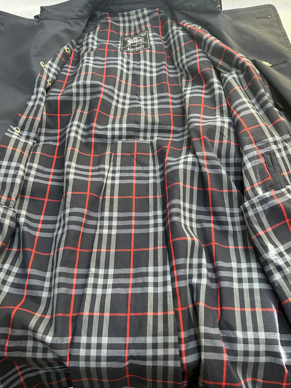 버버리 체크 안감 더블 견장 트렌치코트 남성 95-100사이즈 네이비 상품이미지9