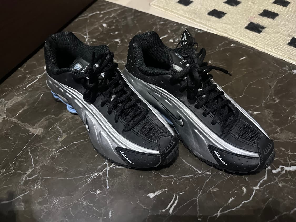 나이키 샥스 상품이미지1