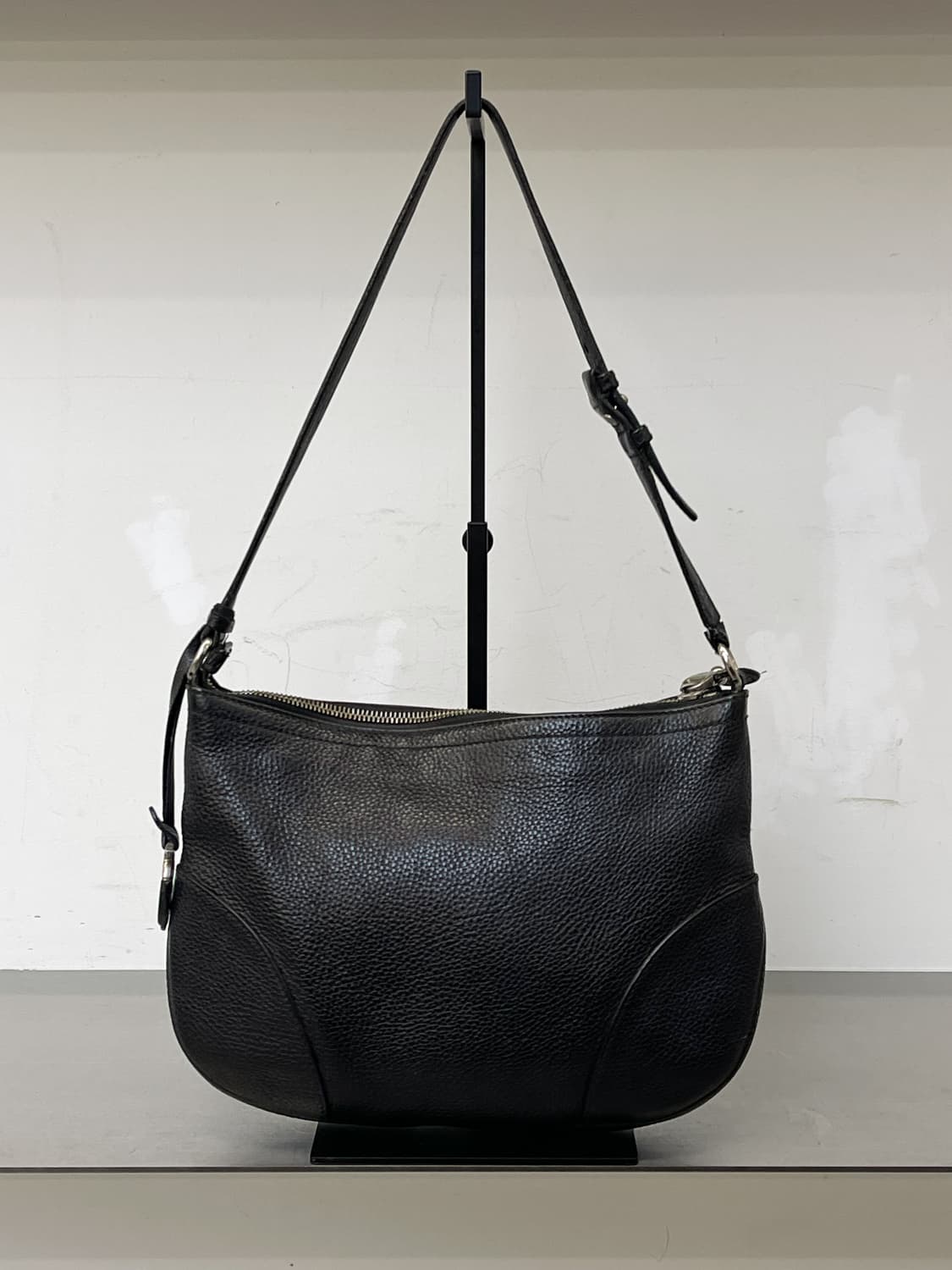 살바토레 페라가모 레더 숄더 백 상품이미지3