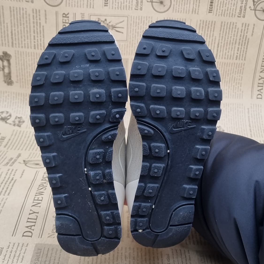 나이키 모던러너2 운동화220 상품이미지3