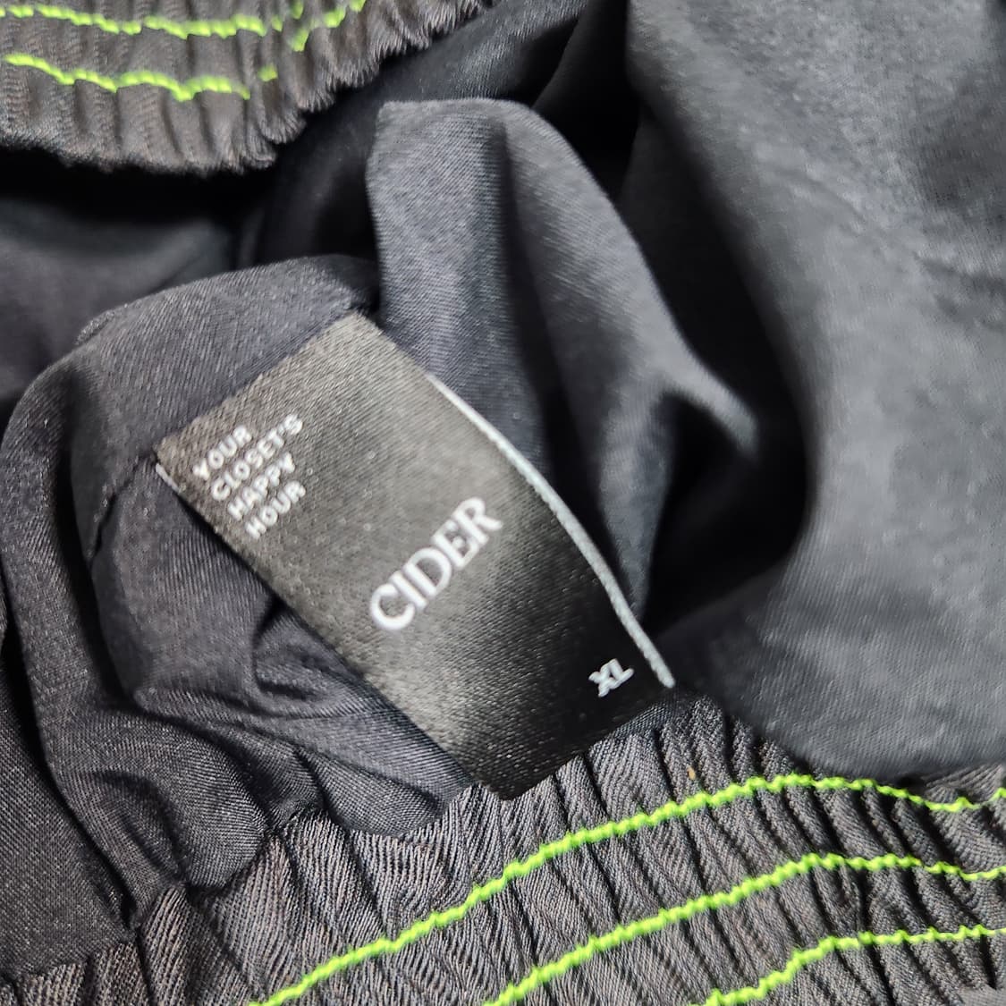 G883 [XL] CIDER 사이다 크롭 자켓

 상품이미지4