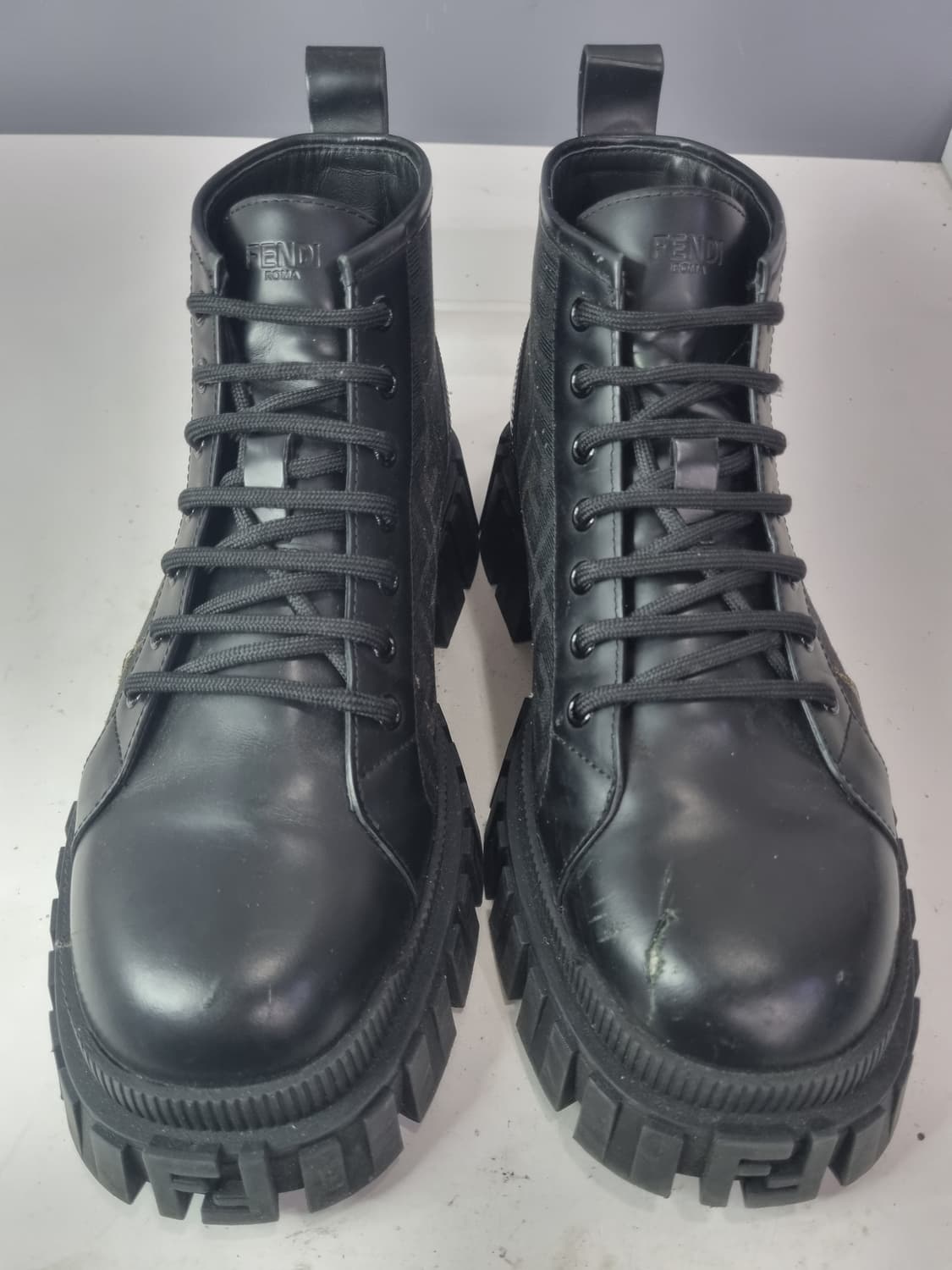 7 펜디 포스 하이 바이커부츠 상품이미지3