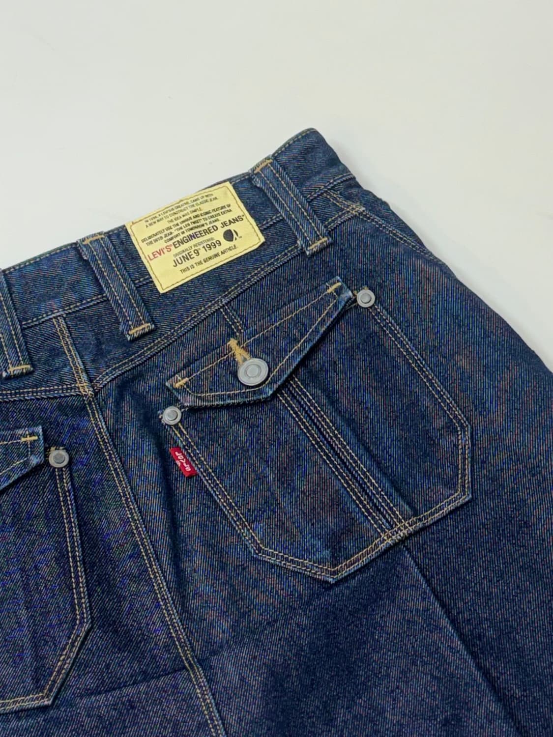 리바이스 엔지니어드진 데님 랩 스커트 상품이미지5