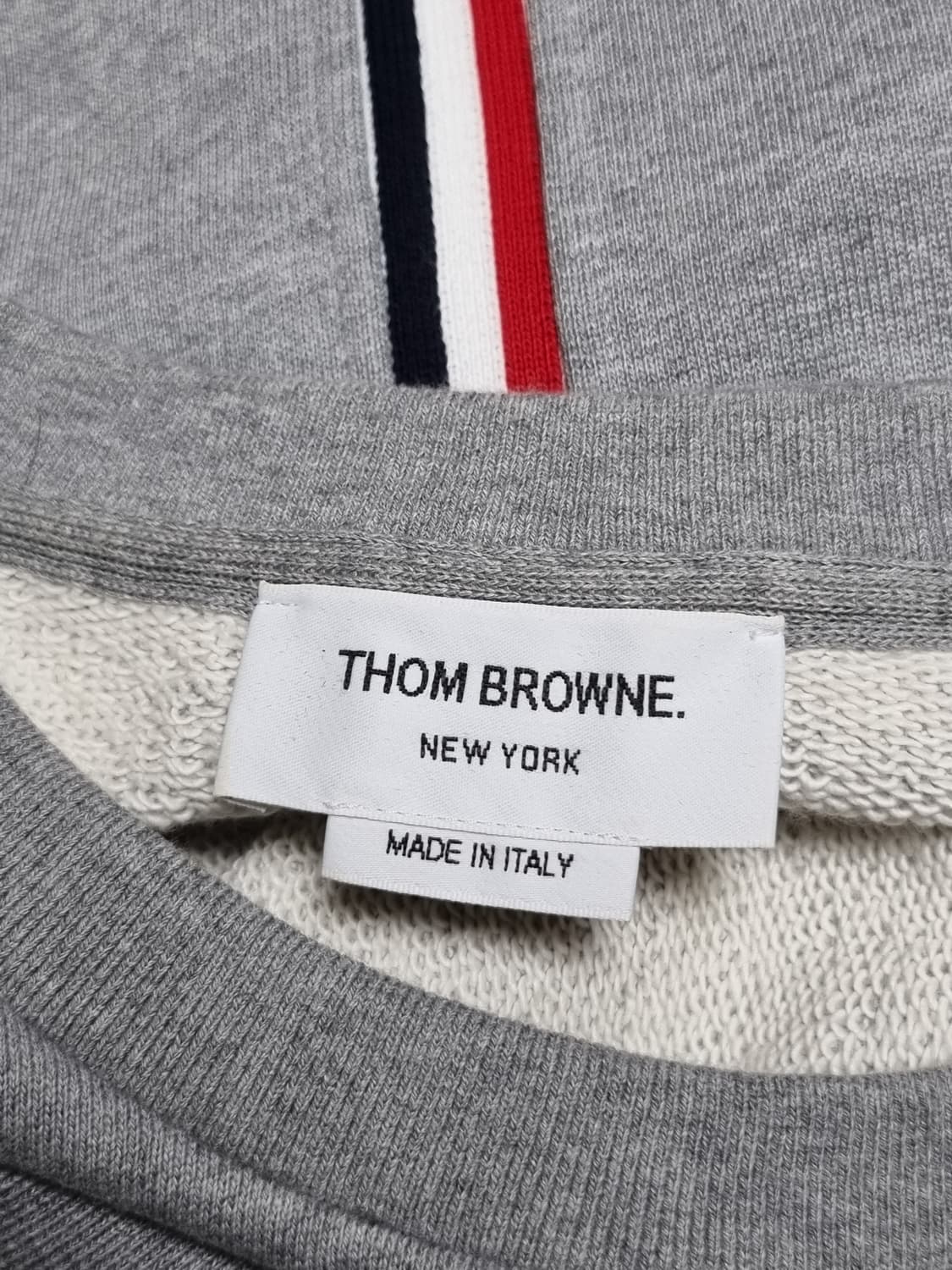 [새상품급 4] 톰브라운 백삼선 맨투맨 상품이미지2