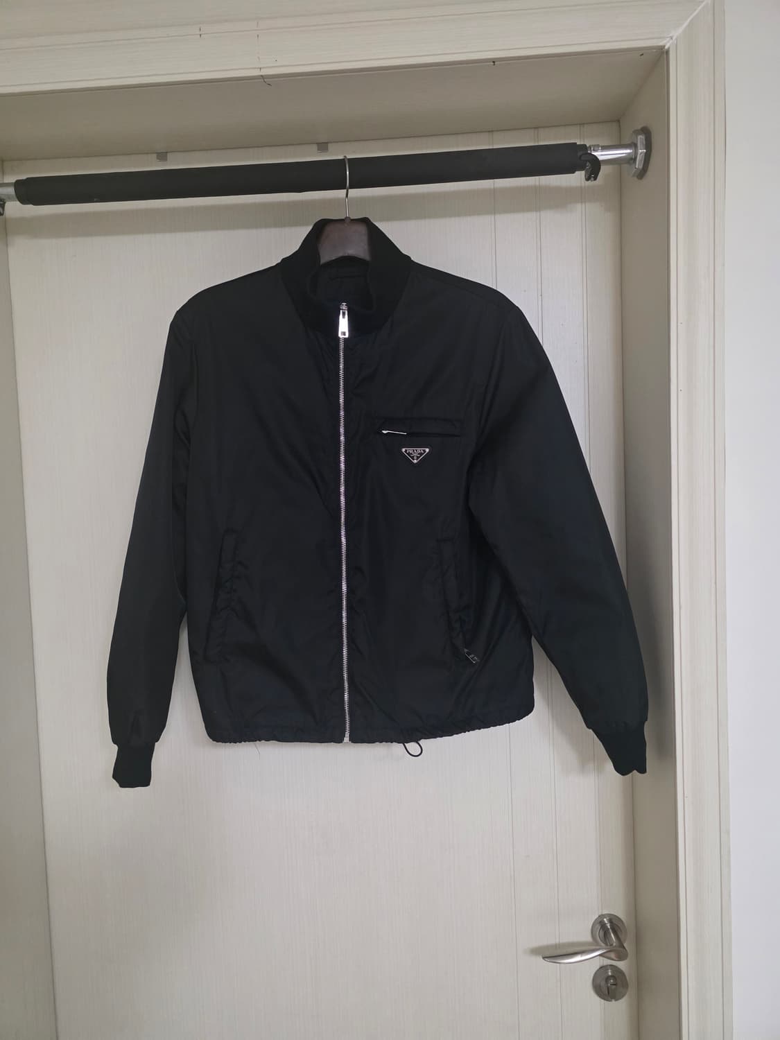 프라다 리나일론 블루종 봄버 자켓 상품이미지1