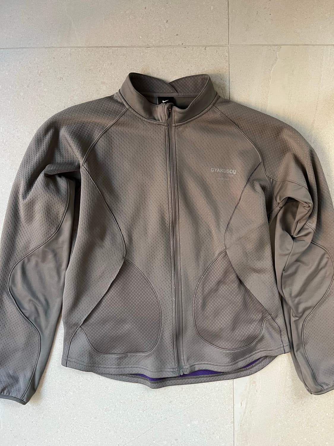 갸쿠소우 기모 러닝 집업 상품이미지1