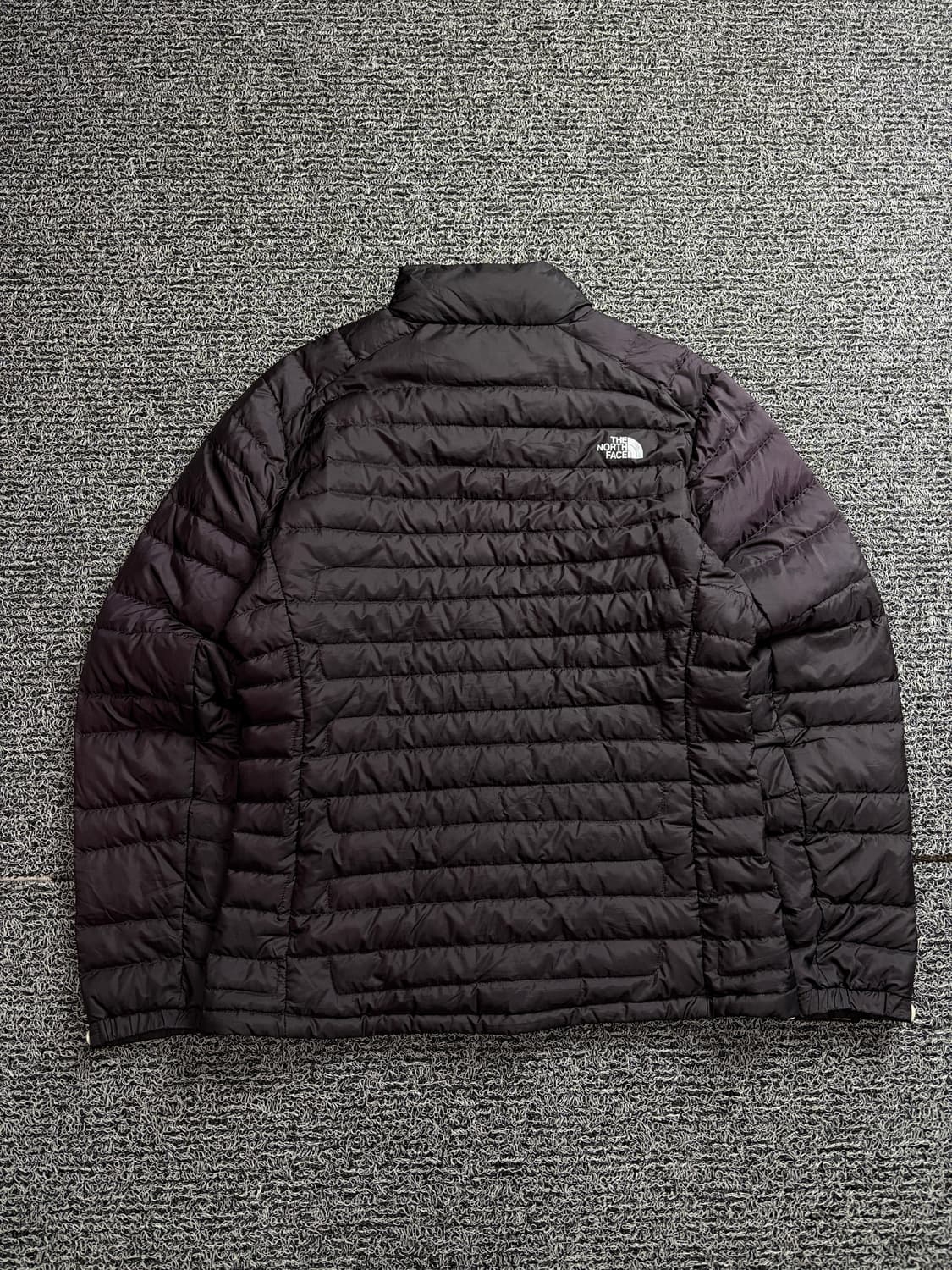 노스페이스 구스 다운 경랸 다운 자켓 버건디 1597 상품이미지4