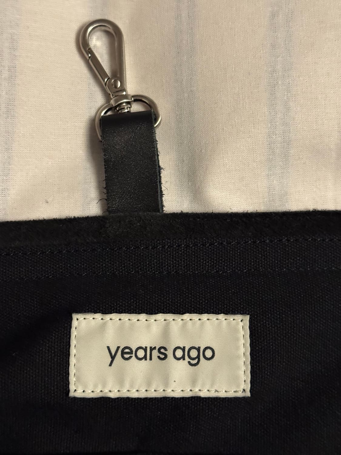 이얼즈어고 레더 뉴스페이퍼 보이 백 상품이미지5