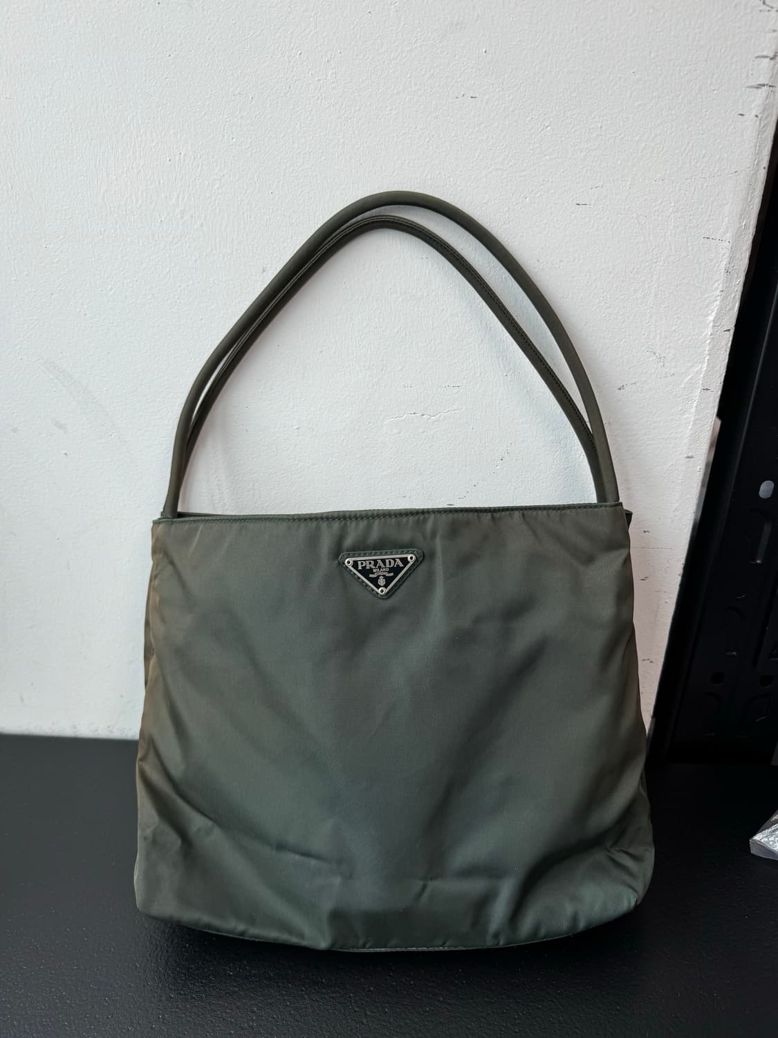 프라다 포코노 숄더백 상품이미지1