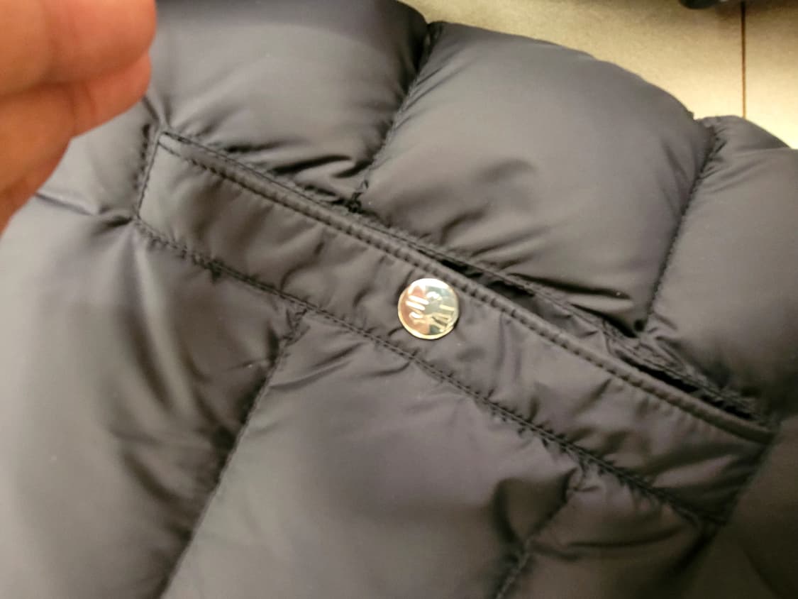 [미사용 새상품] 몽클레어 패딩 1사이즈 95 상품이미지2