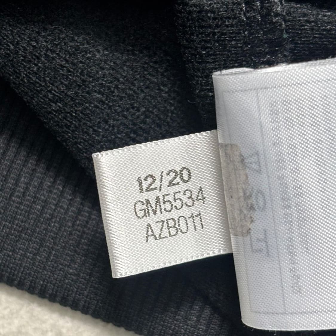   ADIDAS 에센셜3 스트라이프 트랙탑 블랙 S 상품이미지8