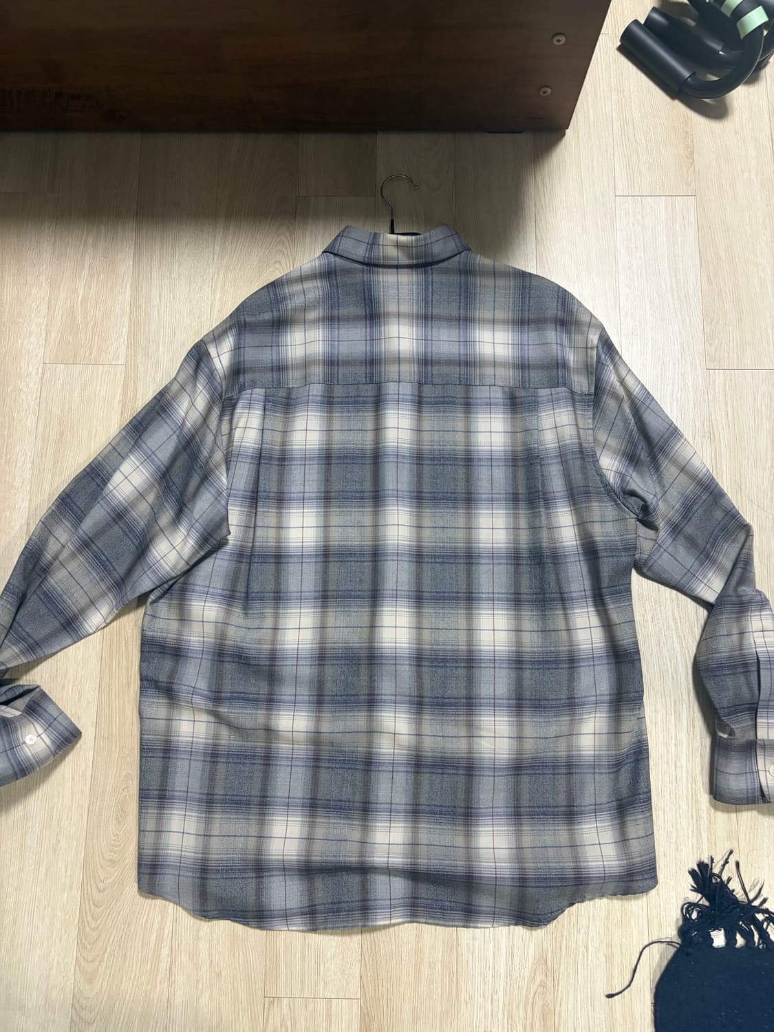 오라리 23fw 그레이 체크셔츠 상품이미지2