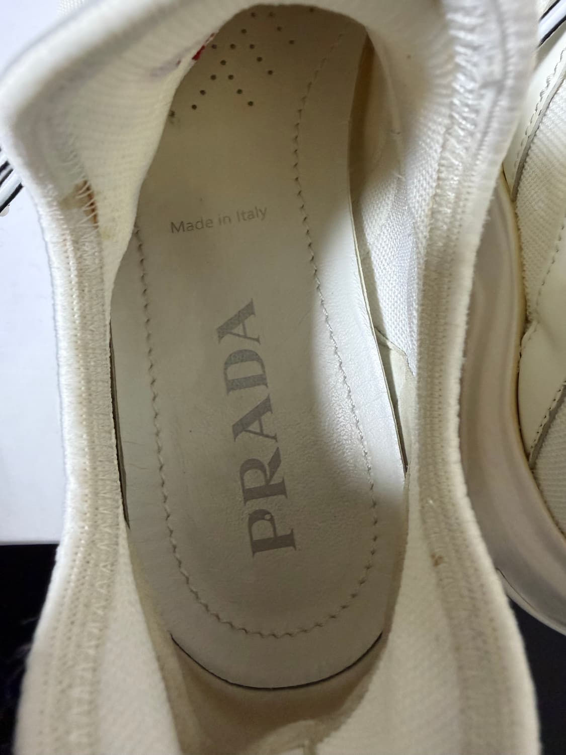 프라다 니트 스니커즈 상품이미지2