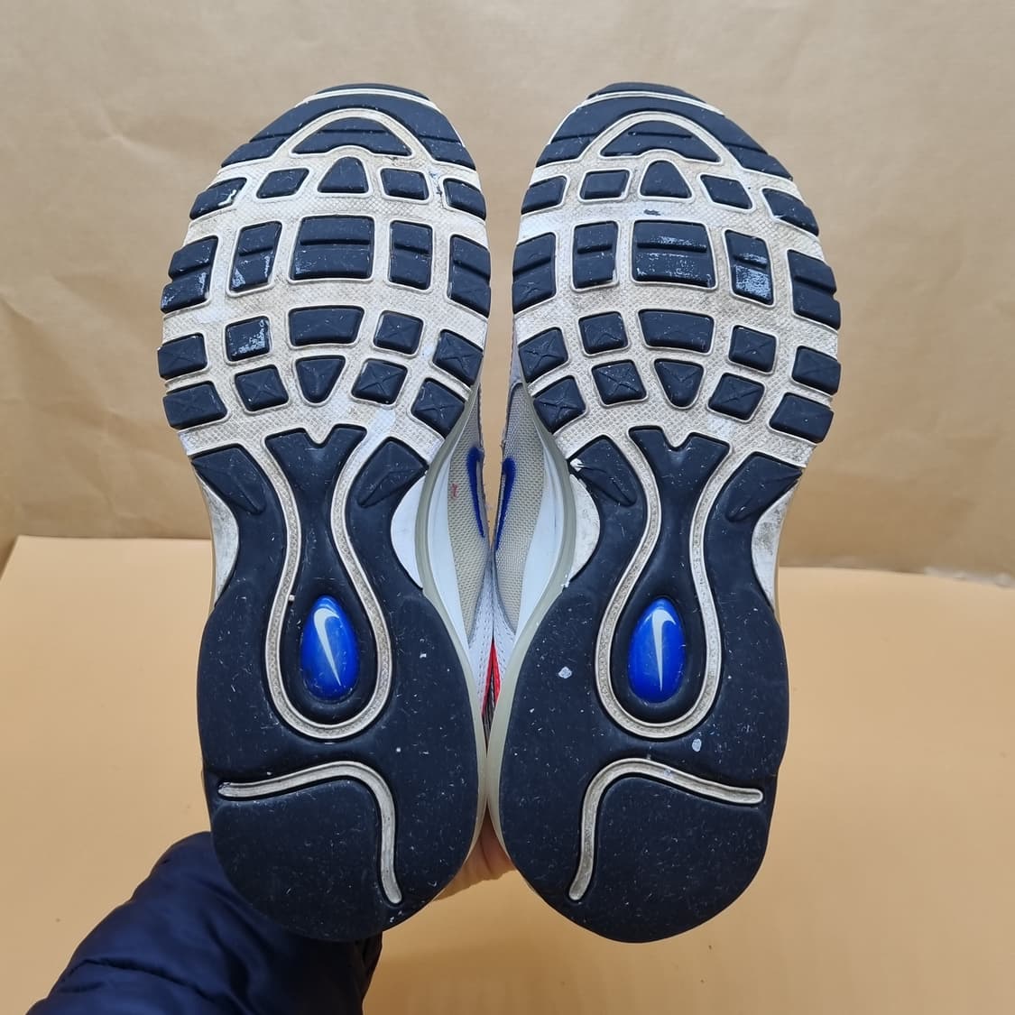 나이키 에어맥스 97 크림슨실버 운동화235  상품이미지3