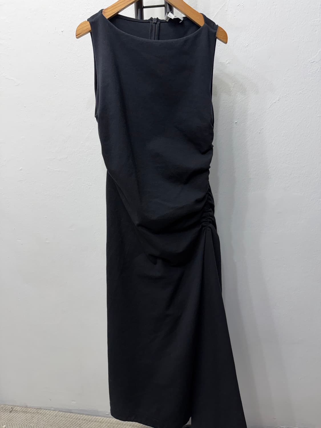 정품) COS 코스 블랙 셔링 미니 원피스 S 상품이미지1